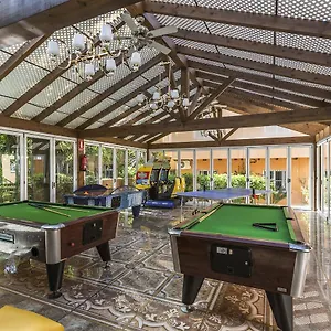 Mijas Costa Oasis By Grangefield Oasis Club Aparthotel